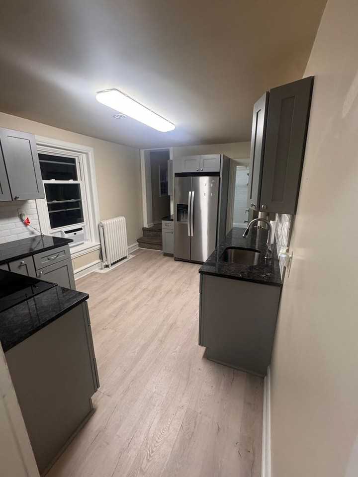 4241 Main St - Photo 2 of 28