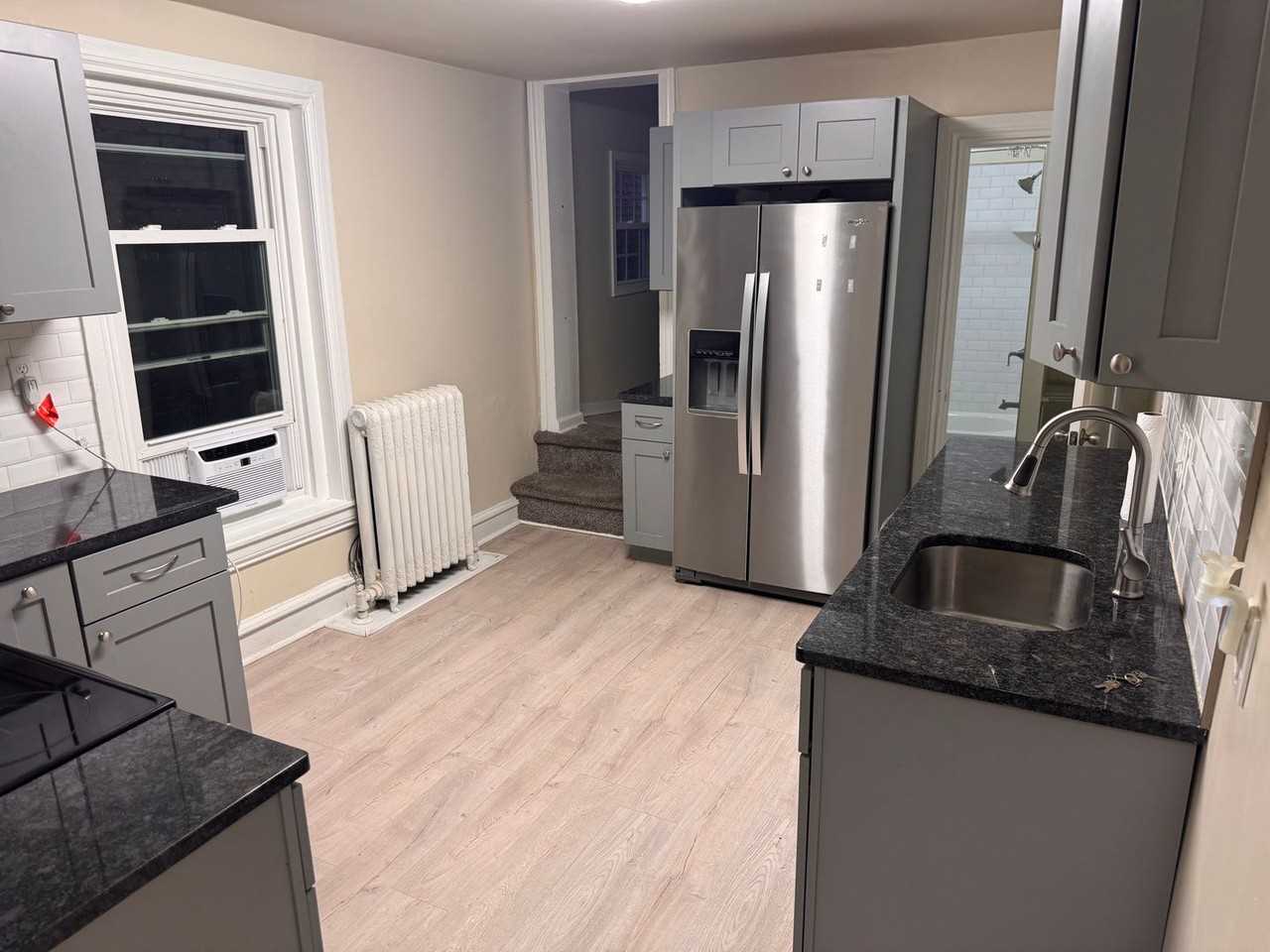 4241 Main St - Photo 4 of 28