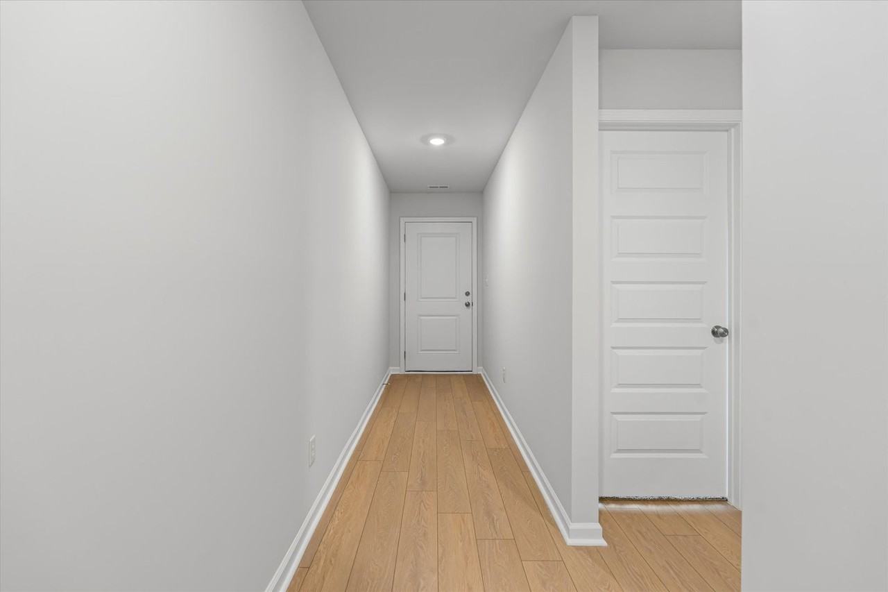 16610 Maggie Ct - Photo 6 of 23