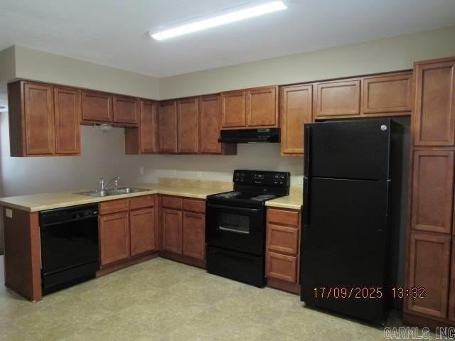 1161 Spencer St - Photo 6 of 14