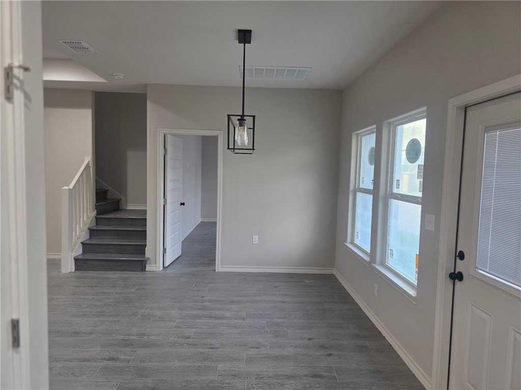 714 Mereet Dr - Photo 6 of 31