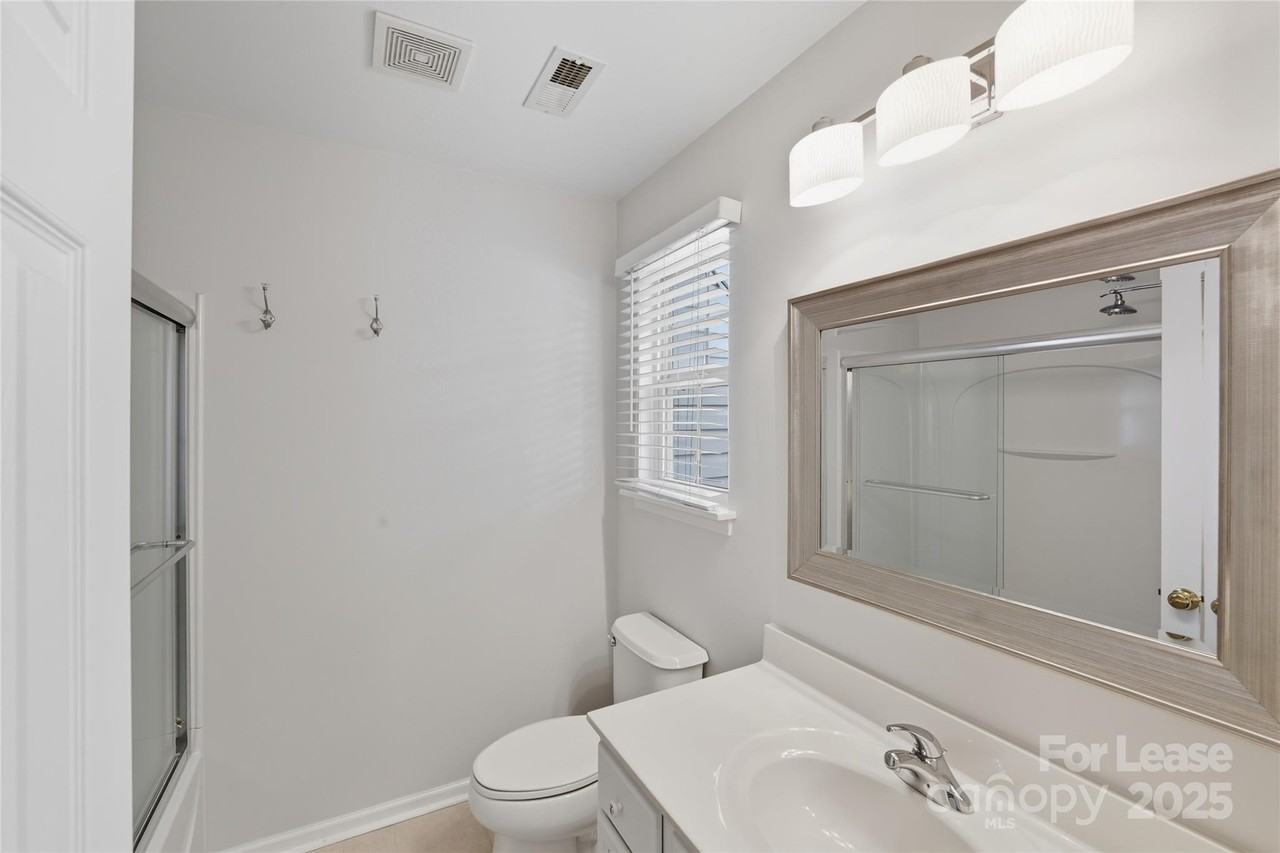 11212 Blake Port Court - Photo 5 of 27