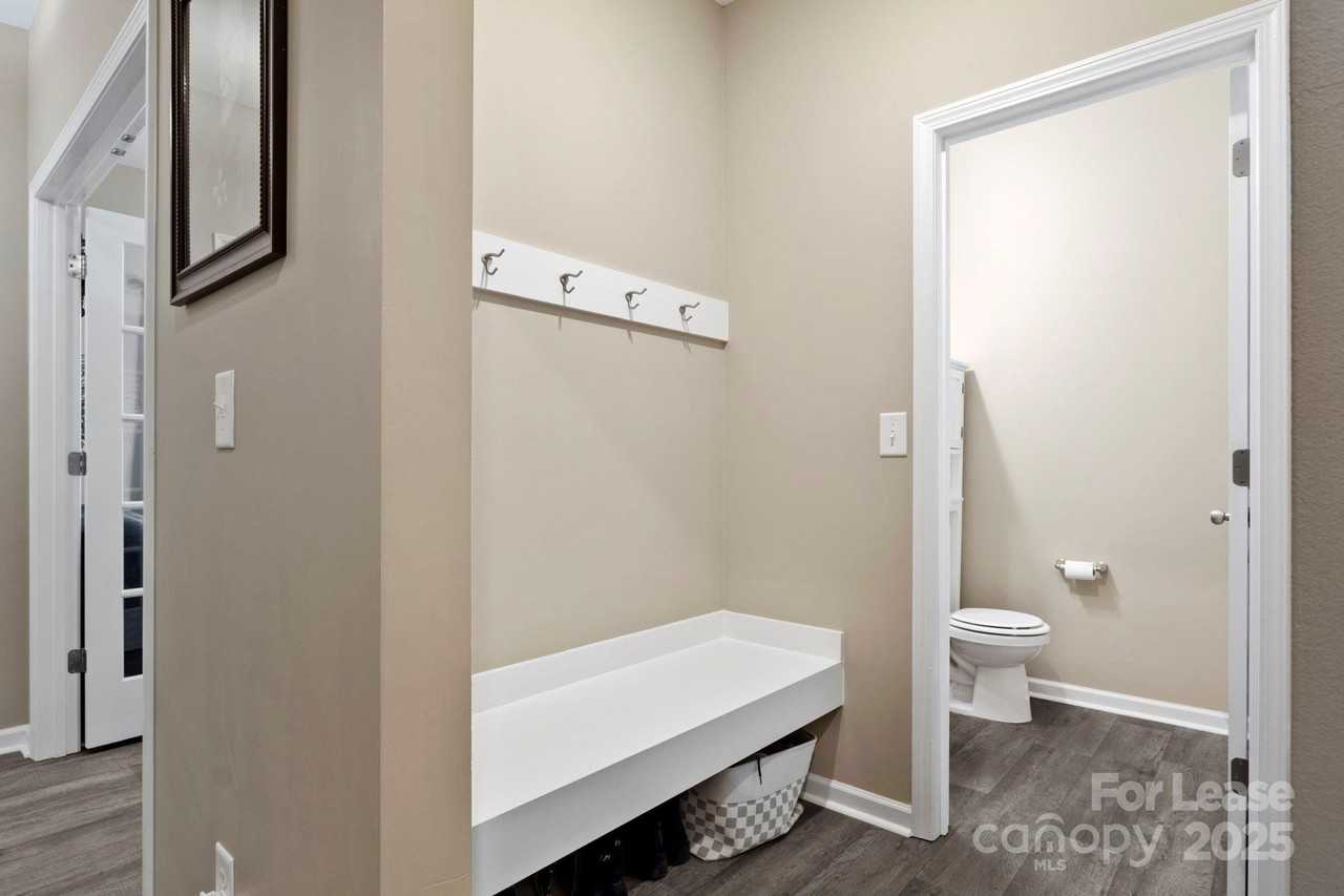 467 Switch St - Photo 5 of 30