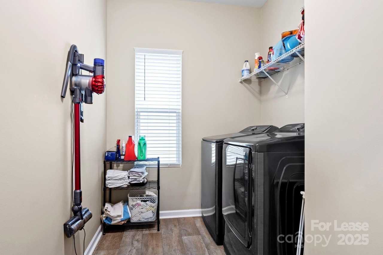 467 Switch St - Photo 7 of 30