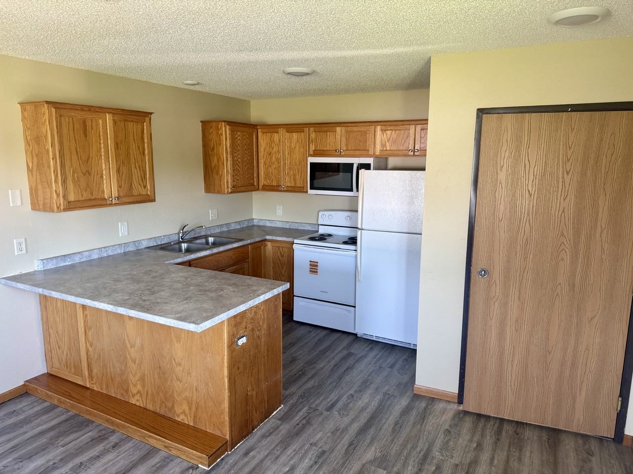 174 Main Street #2A - Photo 2 of 5