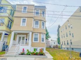 261 22nd St Apt 3 #3 - Photo 1 of 1