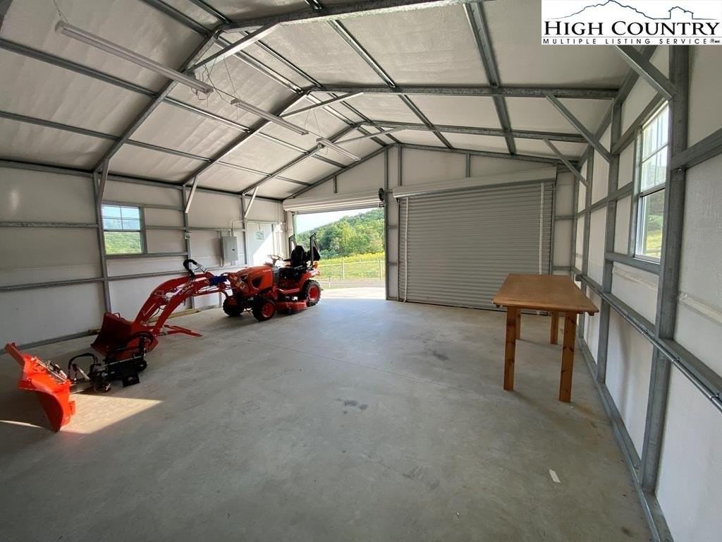 1593 Bald Mountain Rd - Photo 3 of 6