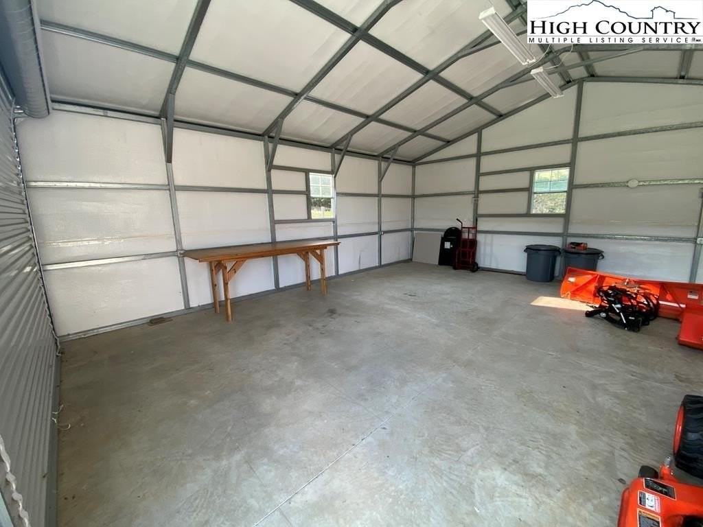 1593 Bald Mountain Rd - Photo 4 of 6