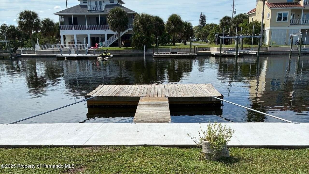 3366 Minnow Creek Dr - Photo 2 of 46