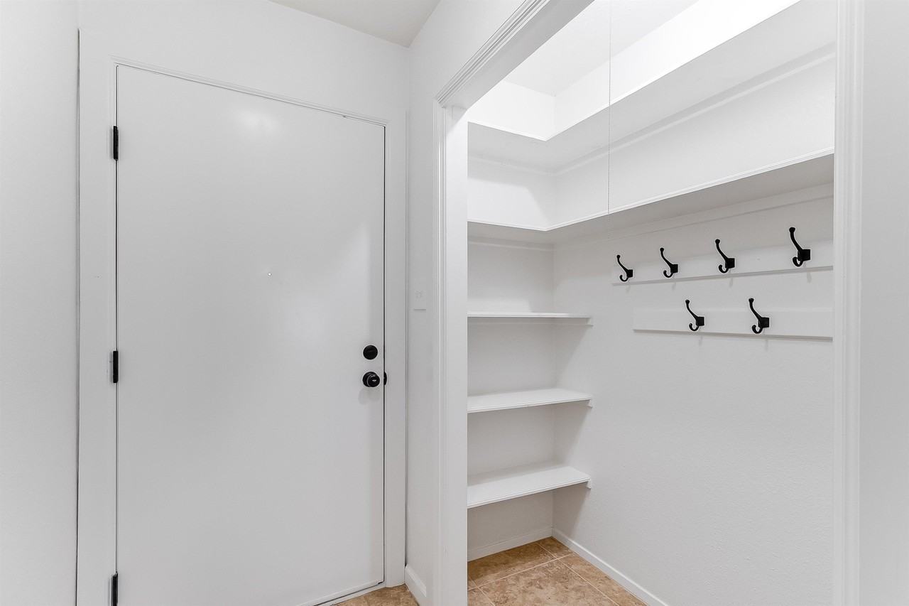 205 Mcgee Trl - Photo 4 of 30