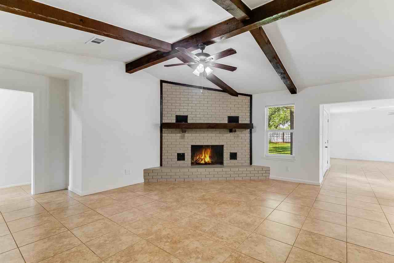 205 Mcgee Trl - Photo 5 of 30