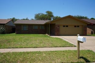 8310 Geneva Ave - Photo 1 of 1