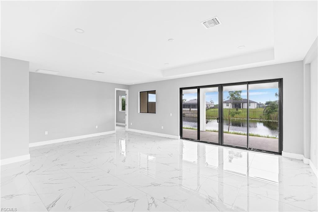 1907 Nw 26th St - Photo 5 of 8