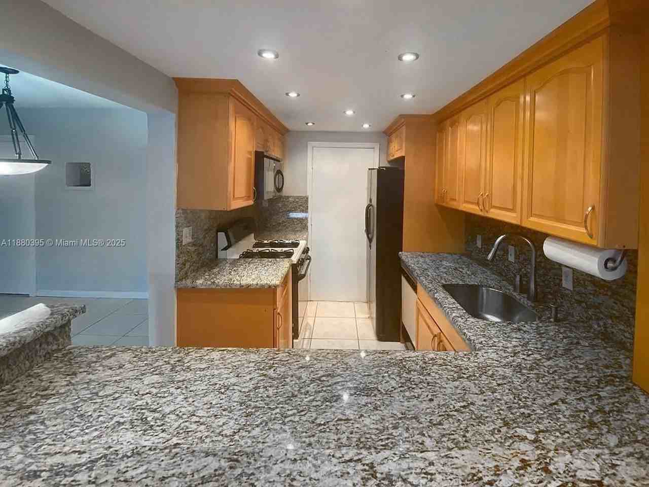 6886 Southwest 88th Street #D101 - Photo 7 of 28