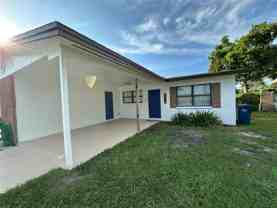 7914 43rd Ave W - Photo 1 of 1