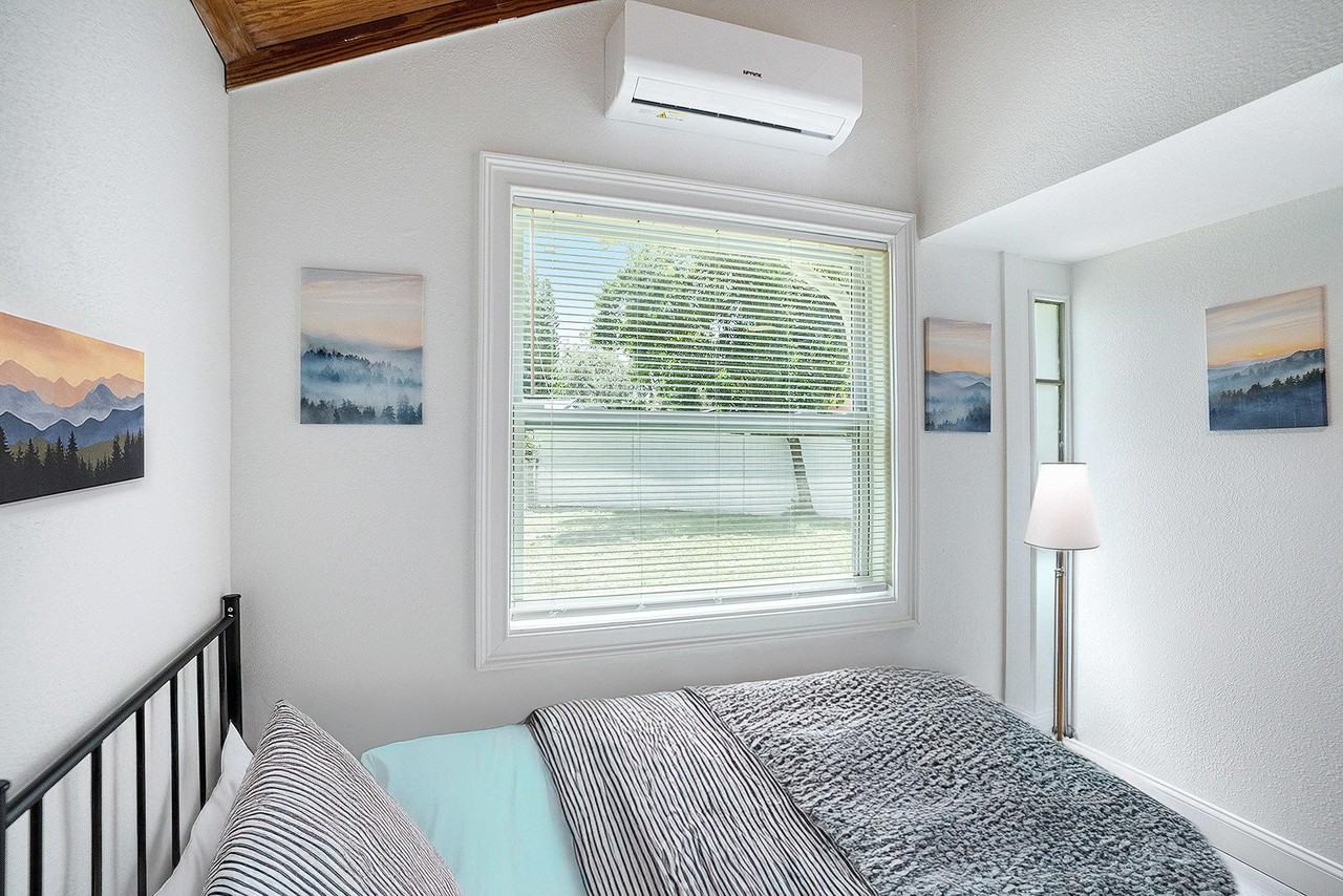 Cranberry Ln - Photo 3 of 4