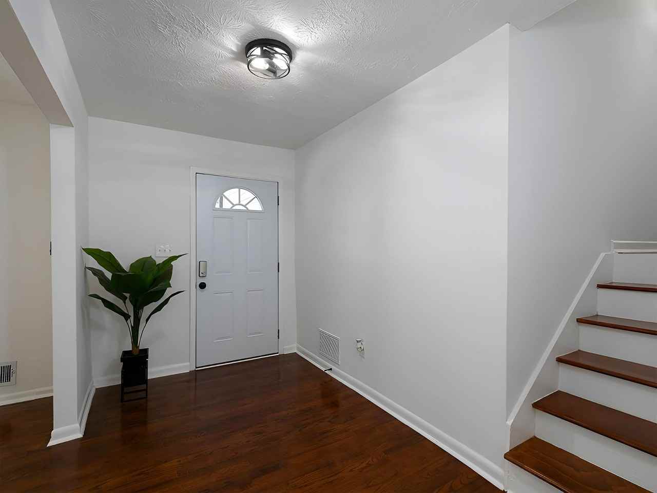 Crabapple Lane - Photo 4 of 15