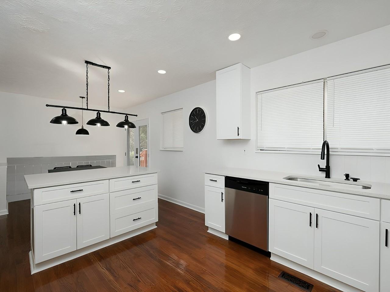 Crabapple Lane - Photo 7 of 15