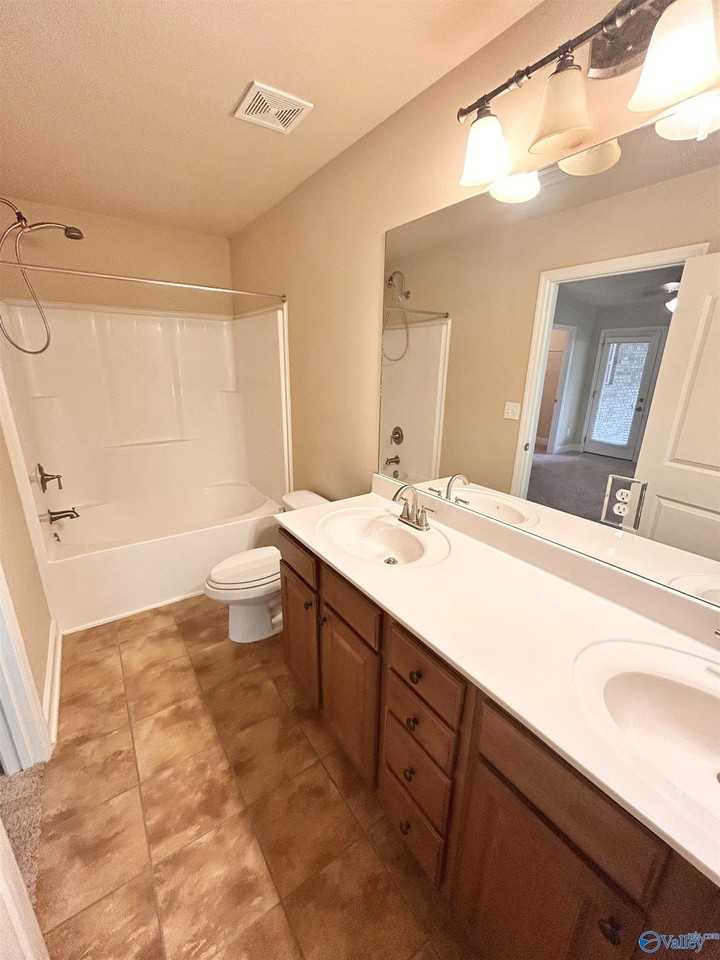 4955 Montauk Trail Southeast - Photo 7 of 13