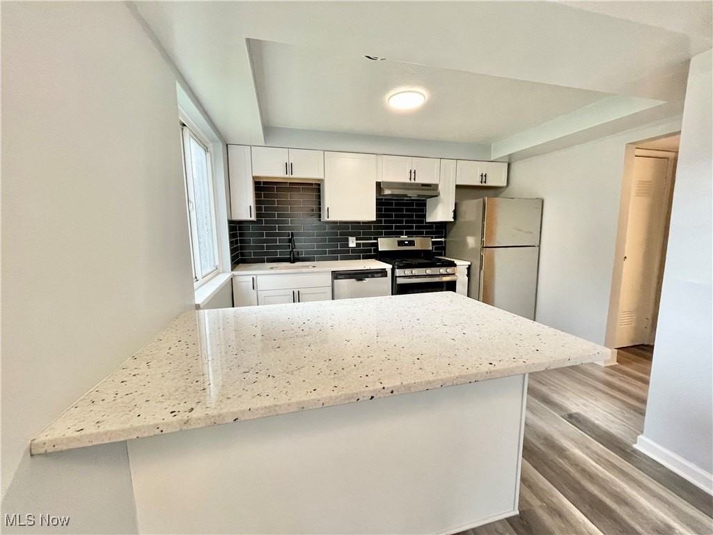 2868 Noble Rd Apt 16 #16 - Photo 3 of 6