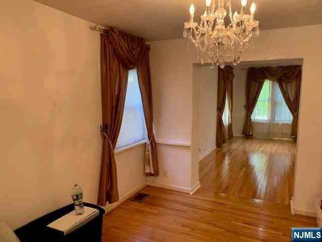 279 Slocum Way - Photo 4 of 15