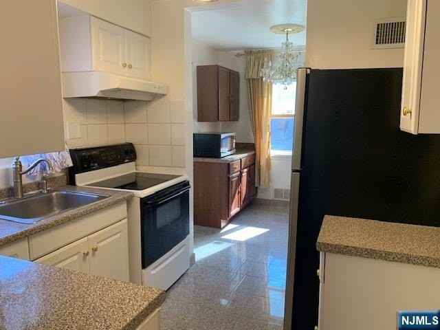 279 Slocum Way - Photo 6 of 15