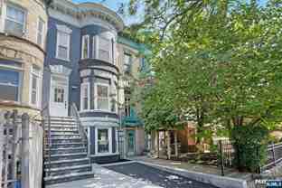 52 Brinkerhoff St - Photo 1 of 1