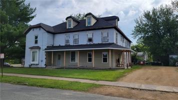 featured image of 802 6th Ave E Apt 2 #2