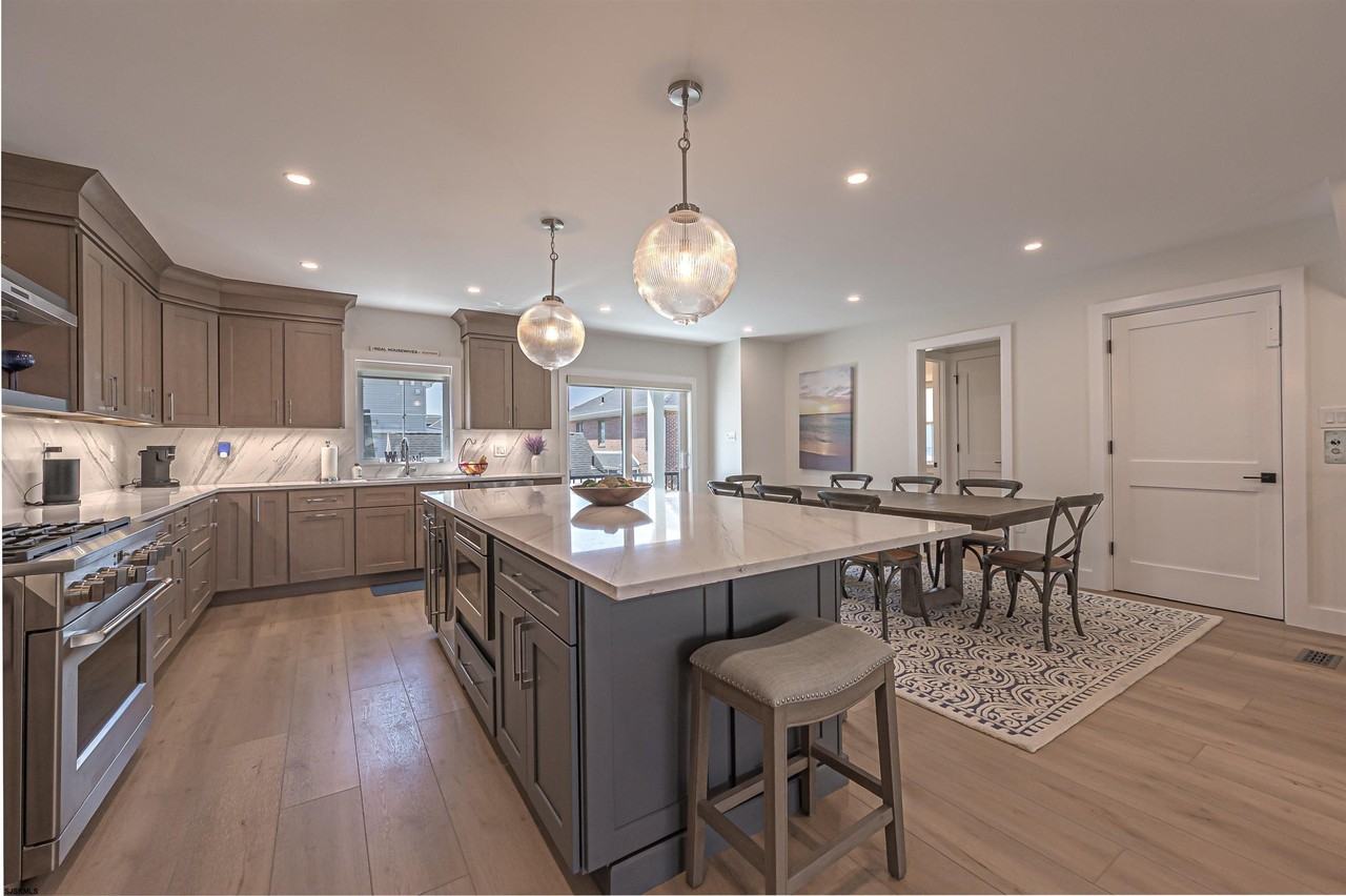 26 S Rosborough Ave - Photo 6 of 18