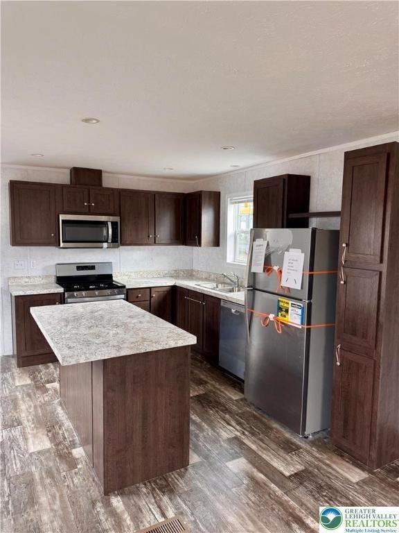 20 Court Street - Photo 3 of 13