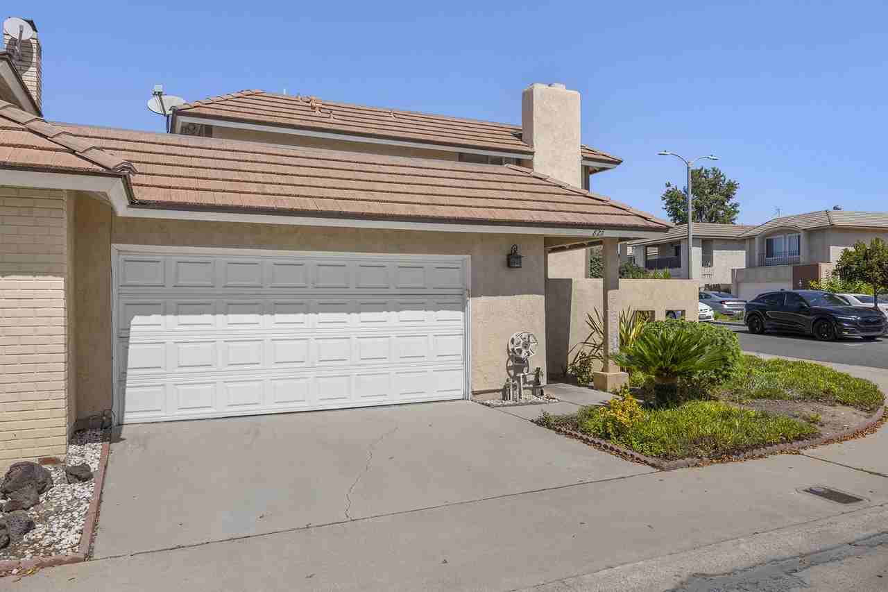 8211 Mammoth Circle - Photo 3 of 37