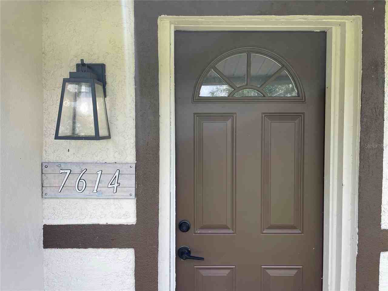 7614 Alvina St - Photo 2 of 23