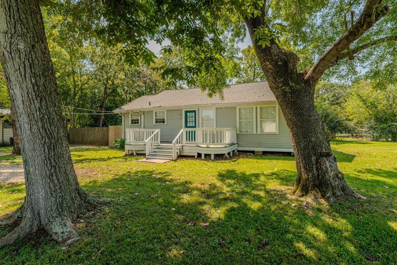 285 W Hartel St - Photo 2 of 27