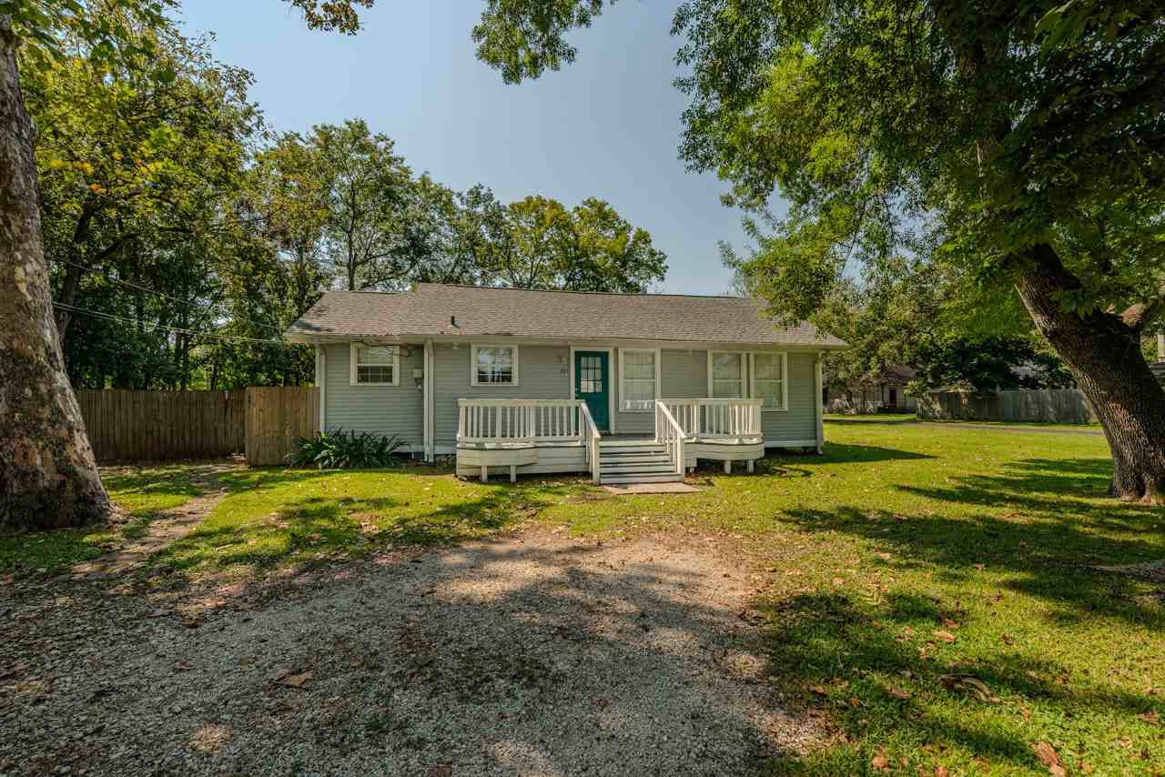 285 W Hartel St - Photo 3 of 27