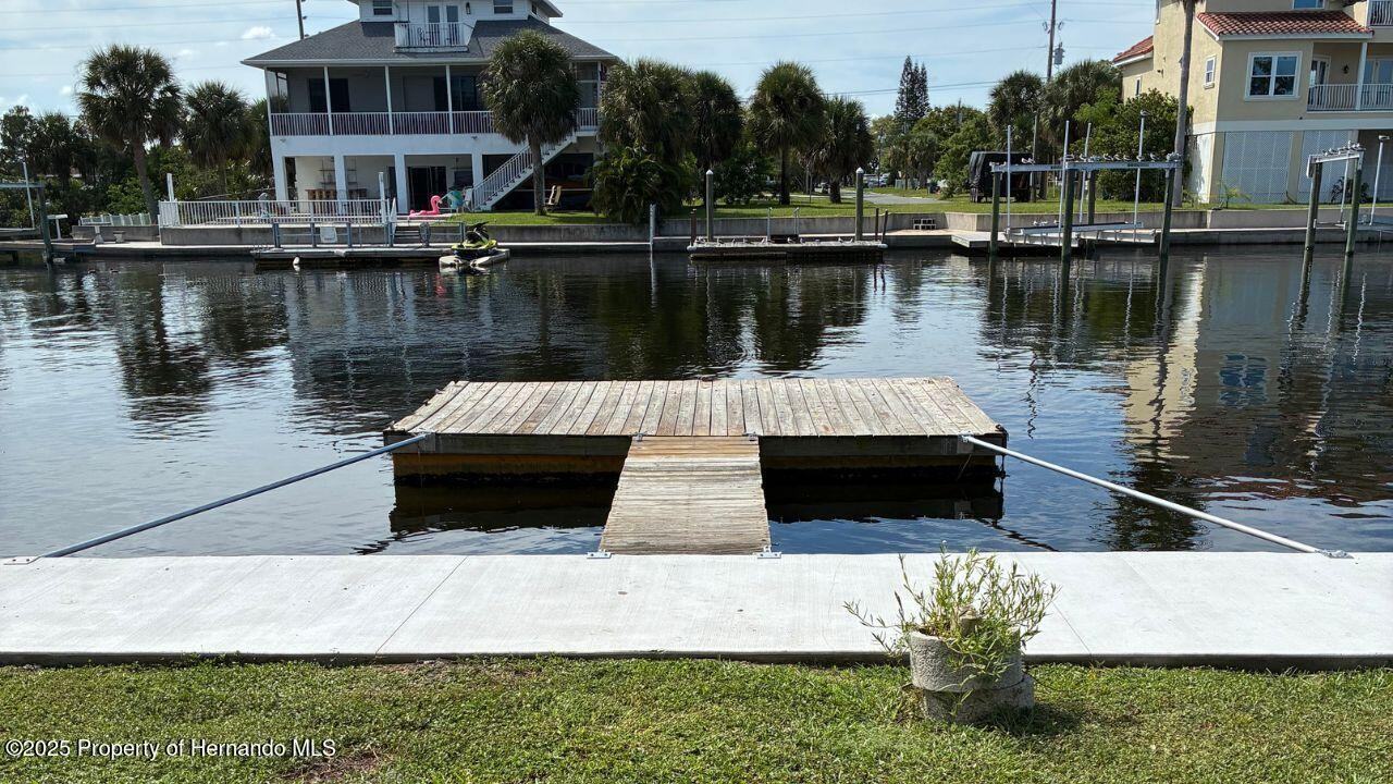3366 Minnow Creek Dr - Photo 2 of 46