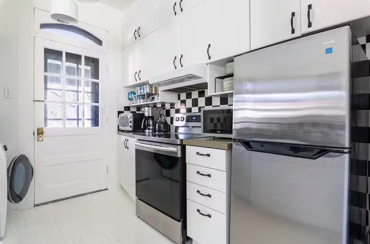 145 Crichton Street - Photo 7 of 14