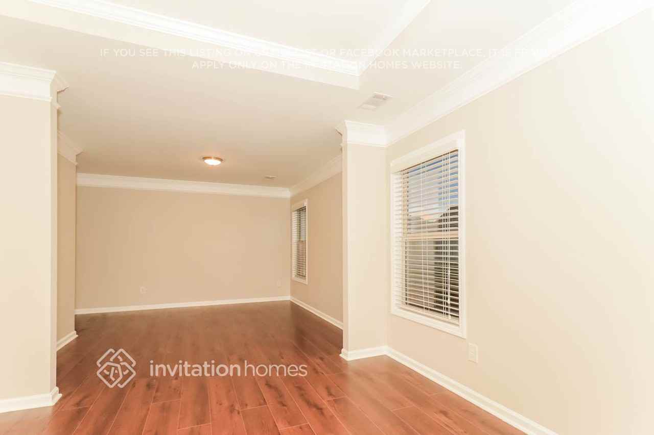 1391 Blue Sail Avenue - Photo 4 of 16