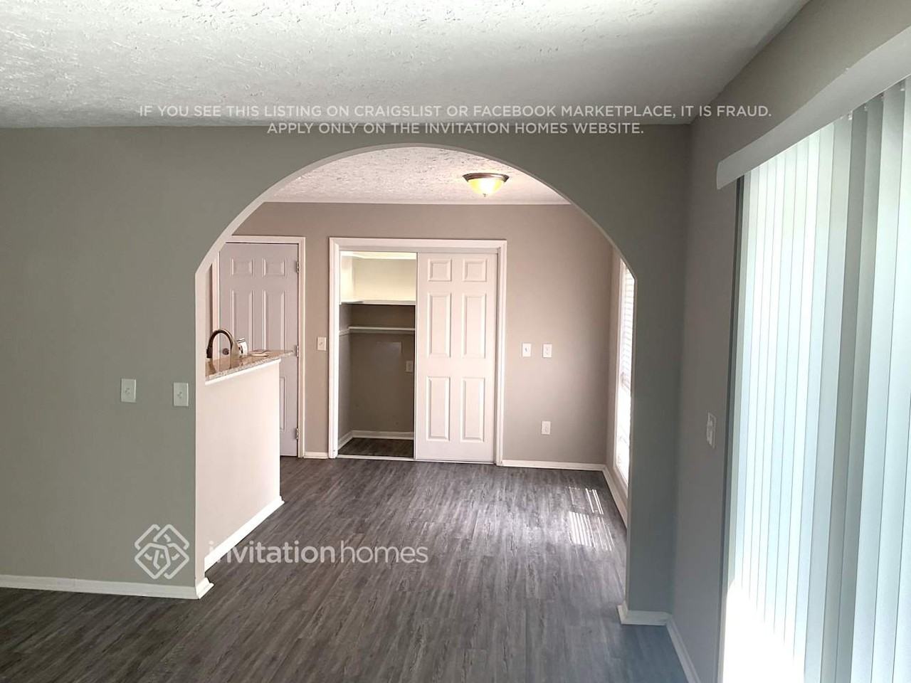 4063 Greenwillow Ln E - Photo 4 of 22