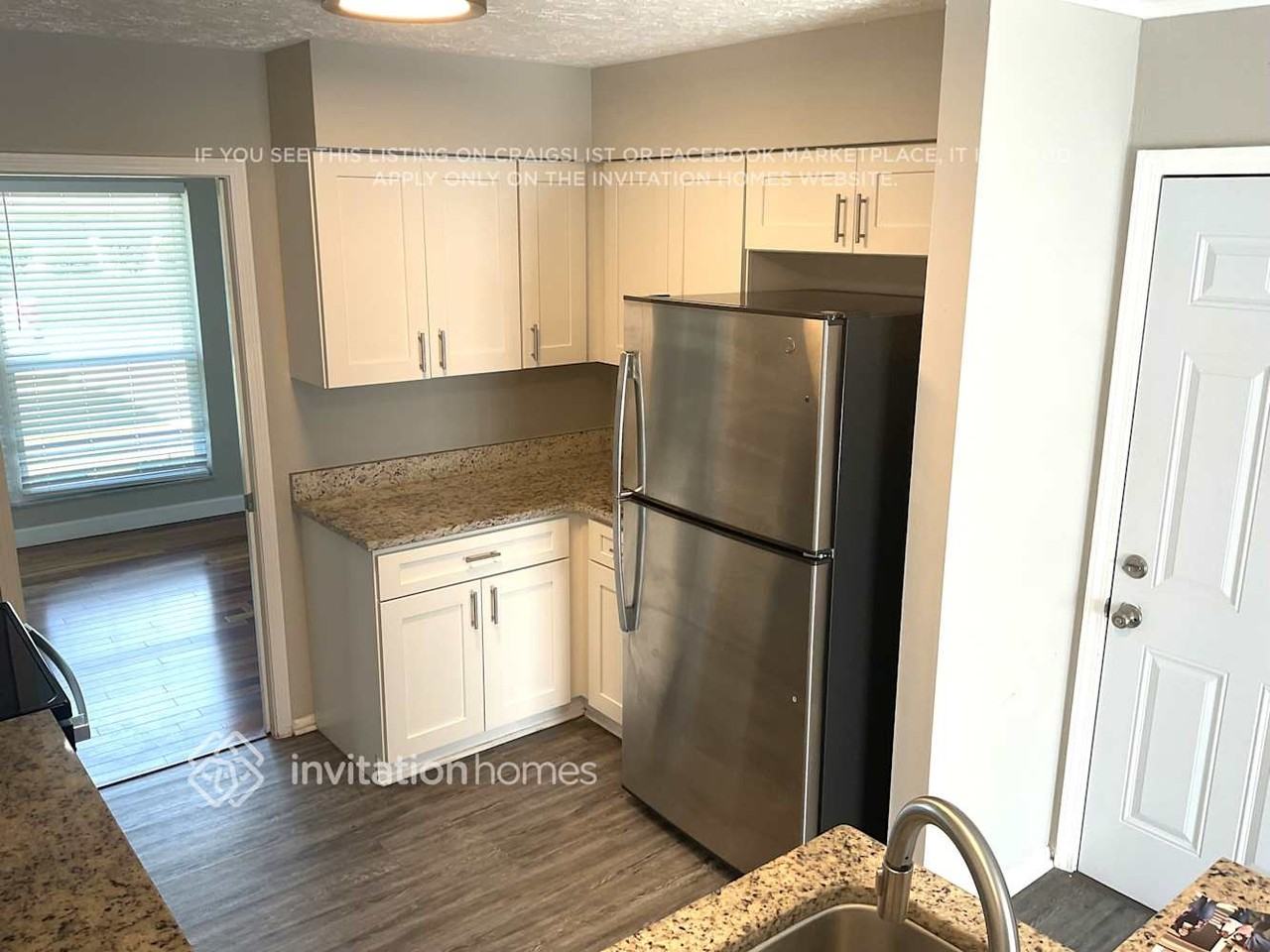 4063 Greenwillow Ln E - Photo 6 of 22