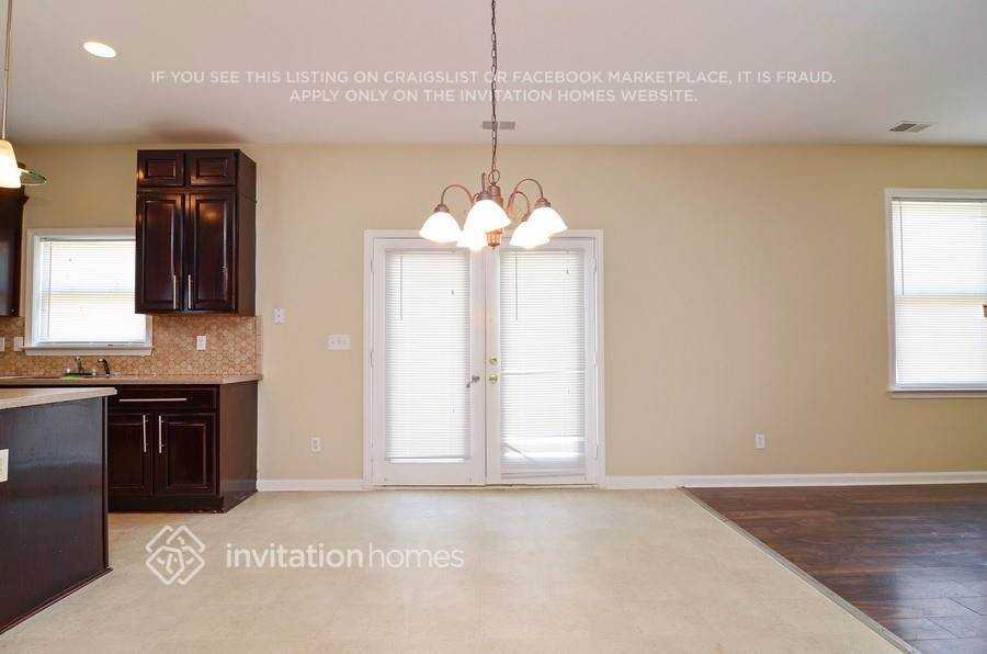 7284 Madison Cir - Photo 5 of 16