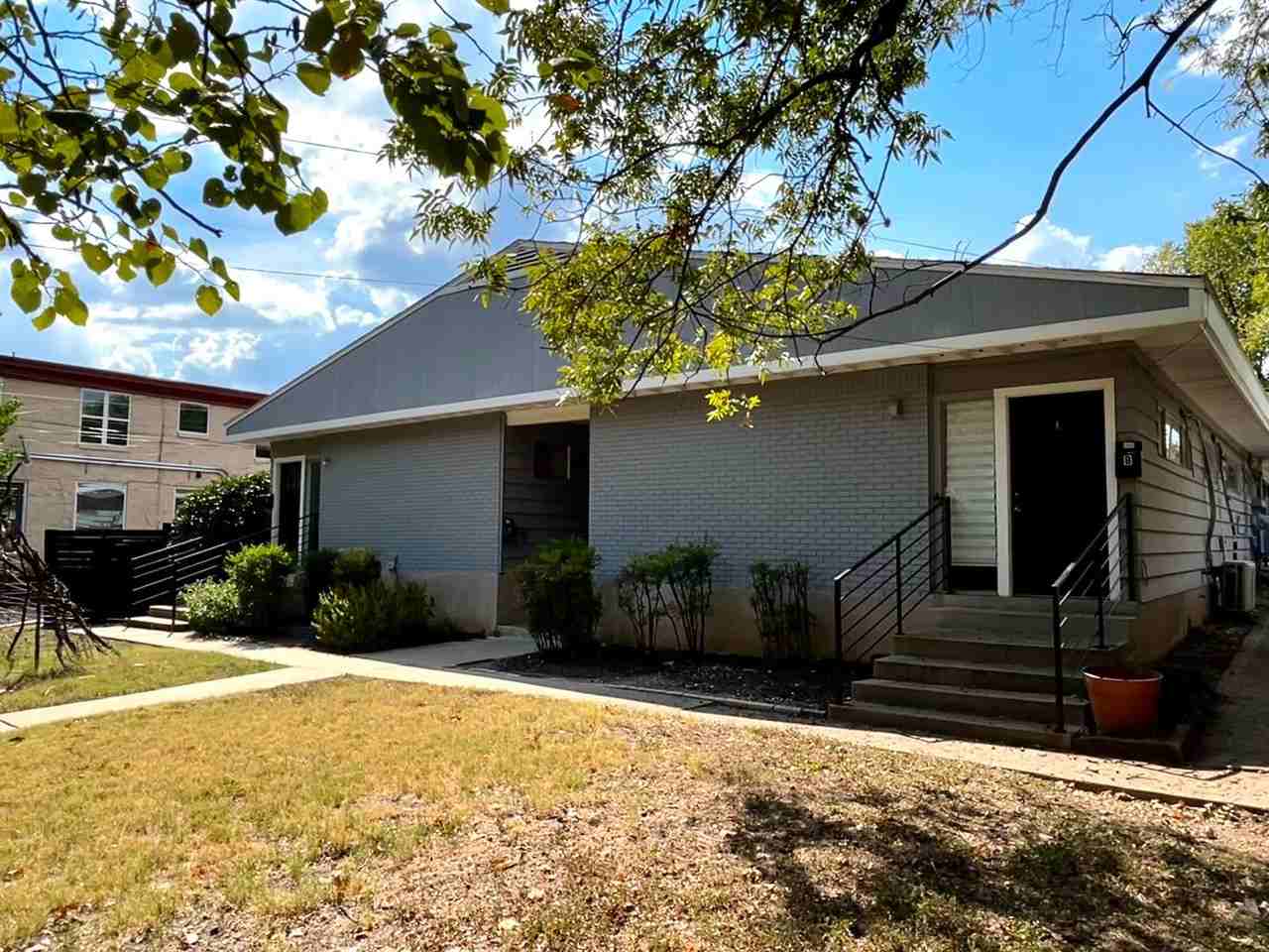 3304 Tom Green St - Photo 3 of 18