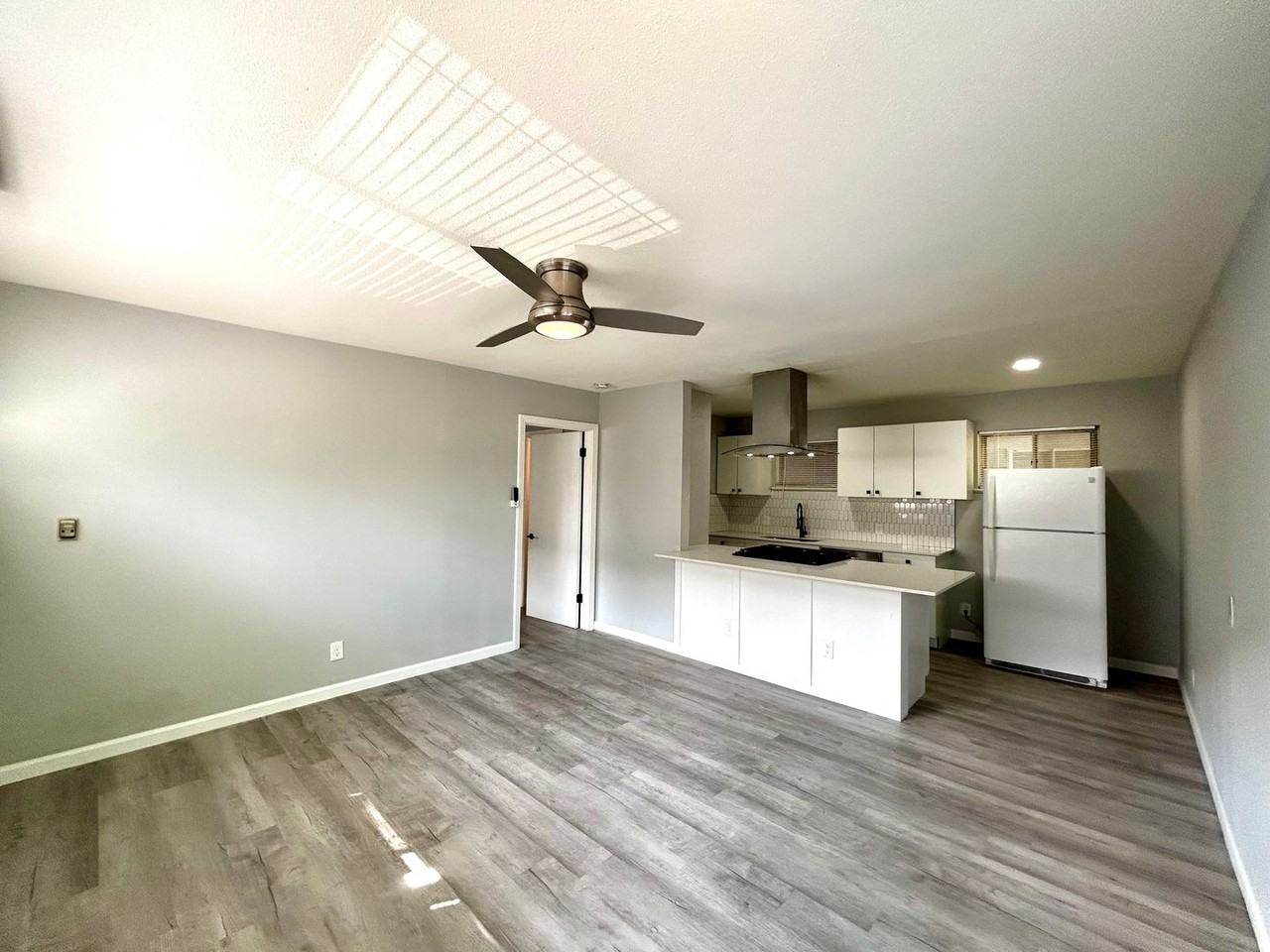 3304 Tom Green St - Photo 3 of 17