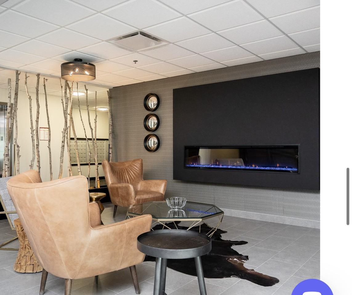 300 Centre St - Photo 3 of 24