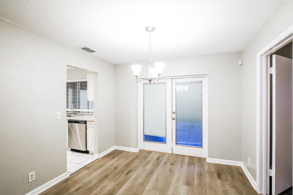 12695 Westport Cir - Photo 6 of 16