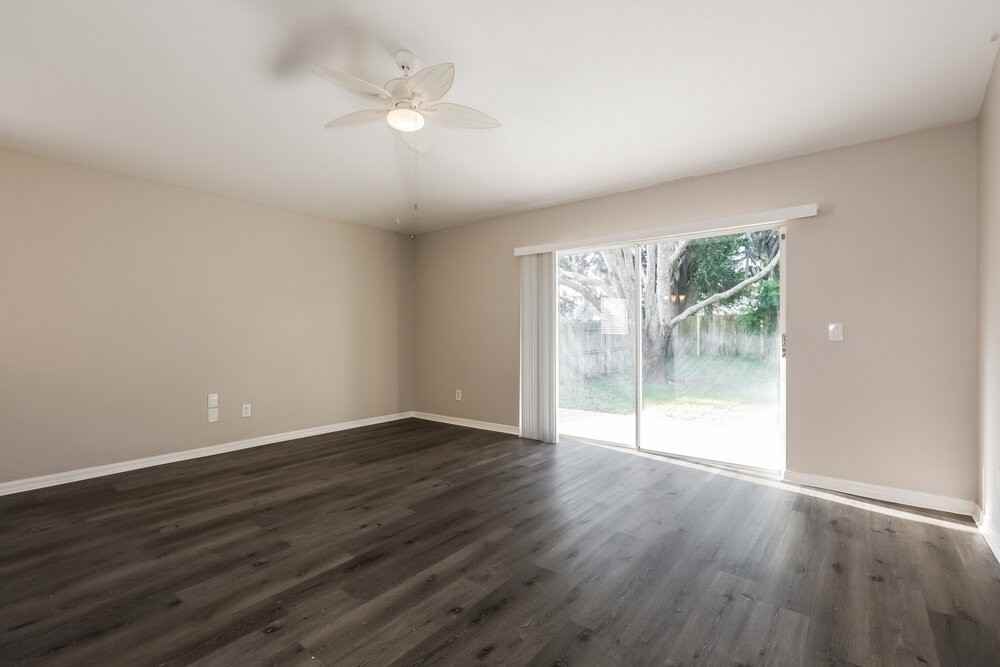 209 Chardonnay Pl - Photo 3 of 16