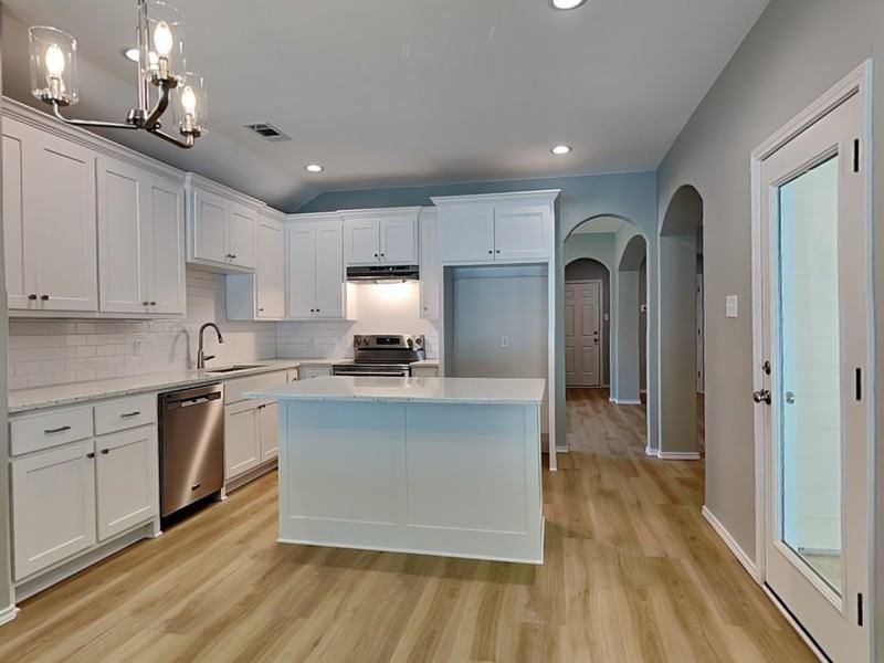 217 Richard Ln - Photo 4 of 19