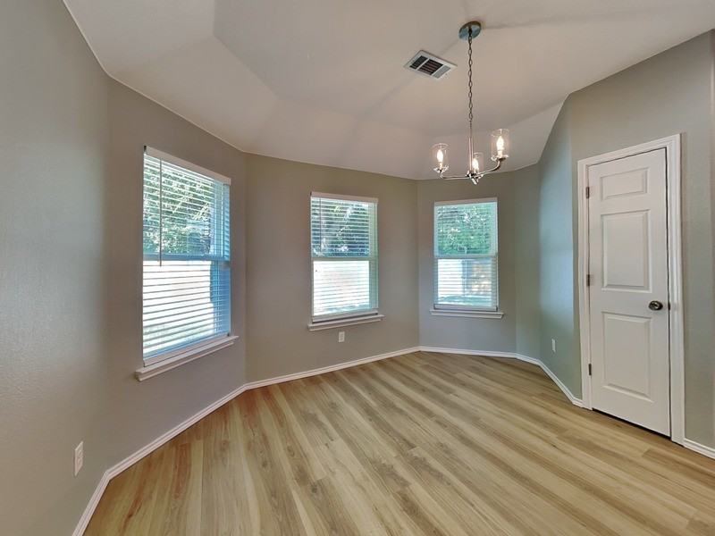 217 Richard Ln - Photo 5 of 19