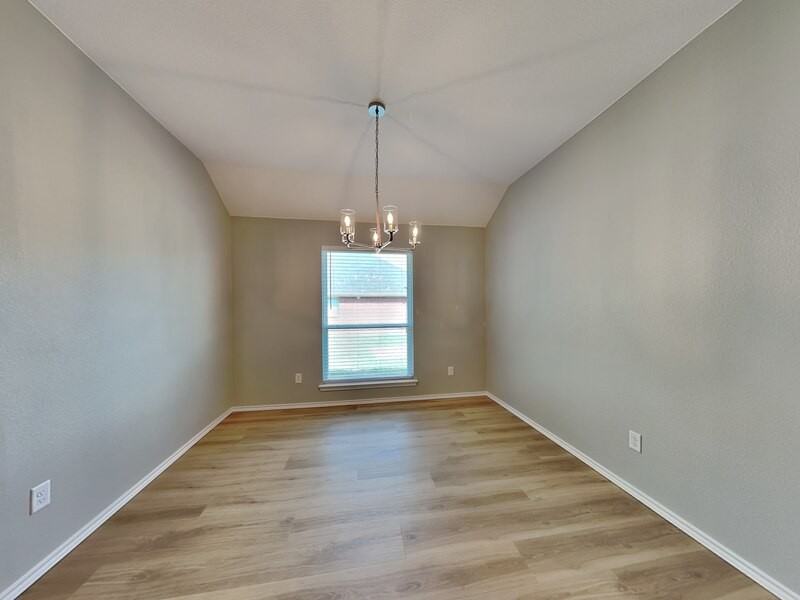 217 Richard Ln - Photo 6 of 19