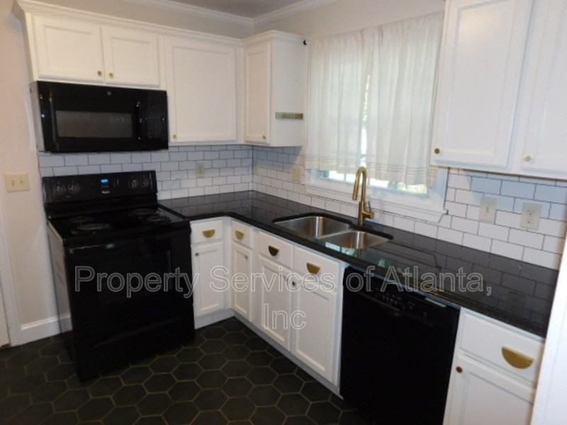 482 Hyde Dr Ne - Photo 4 of 23