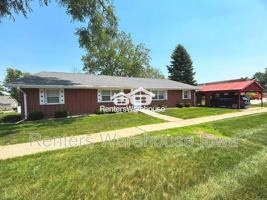 featured image of 208 N 11th St #4